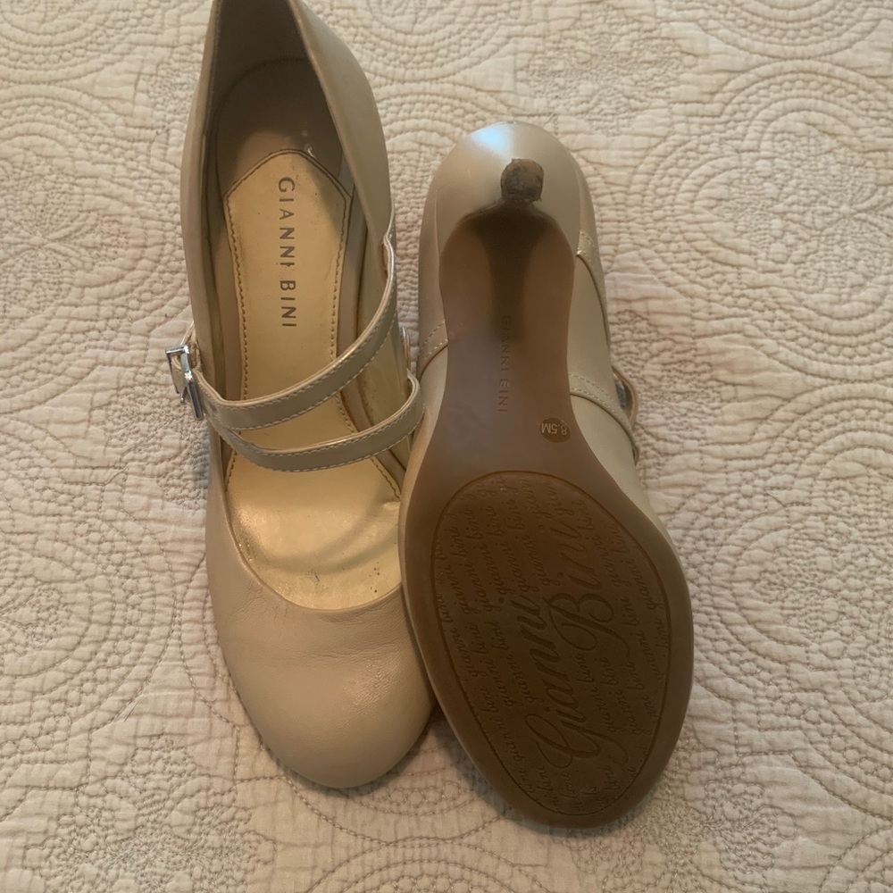 Gianni Bini Heels Size 9